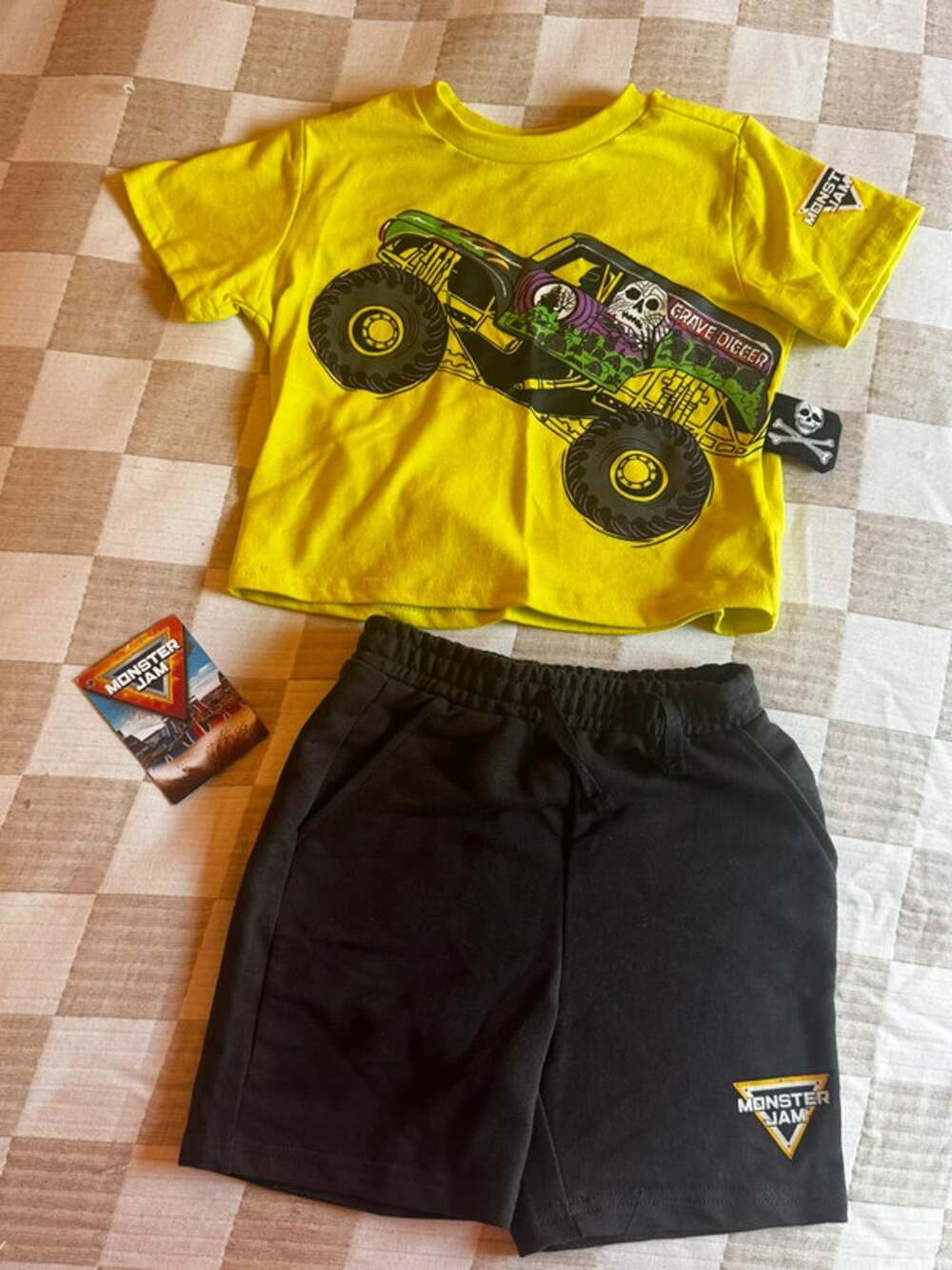 Grave digger monster jam boys 2T outfit shorts tshirt NEW green black